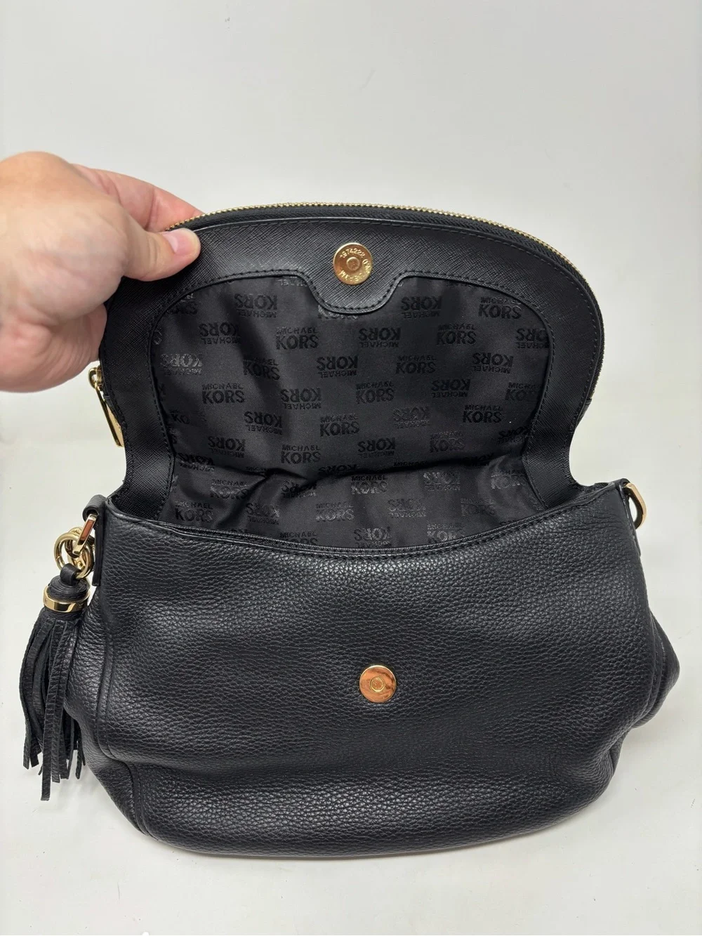 Michael Kors Black Pebbled Leather Bedford Tassel Purse Handbag - Picture 8 of 13